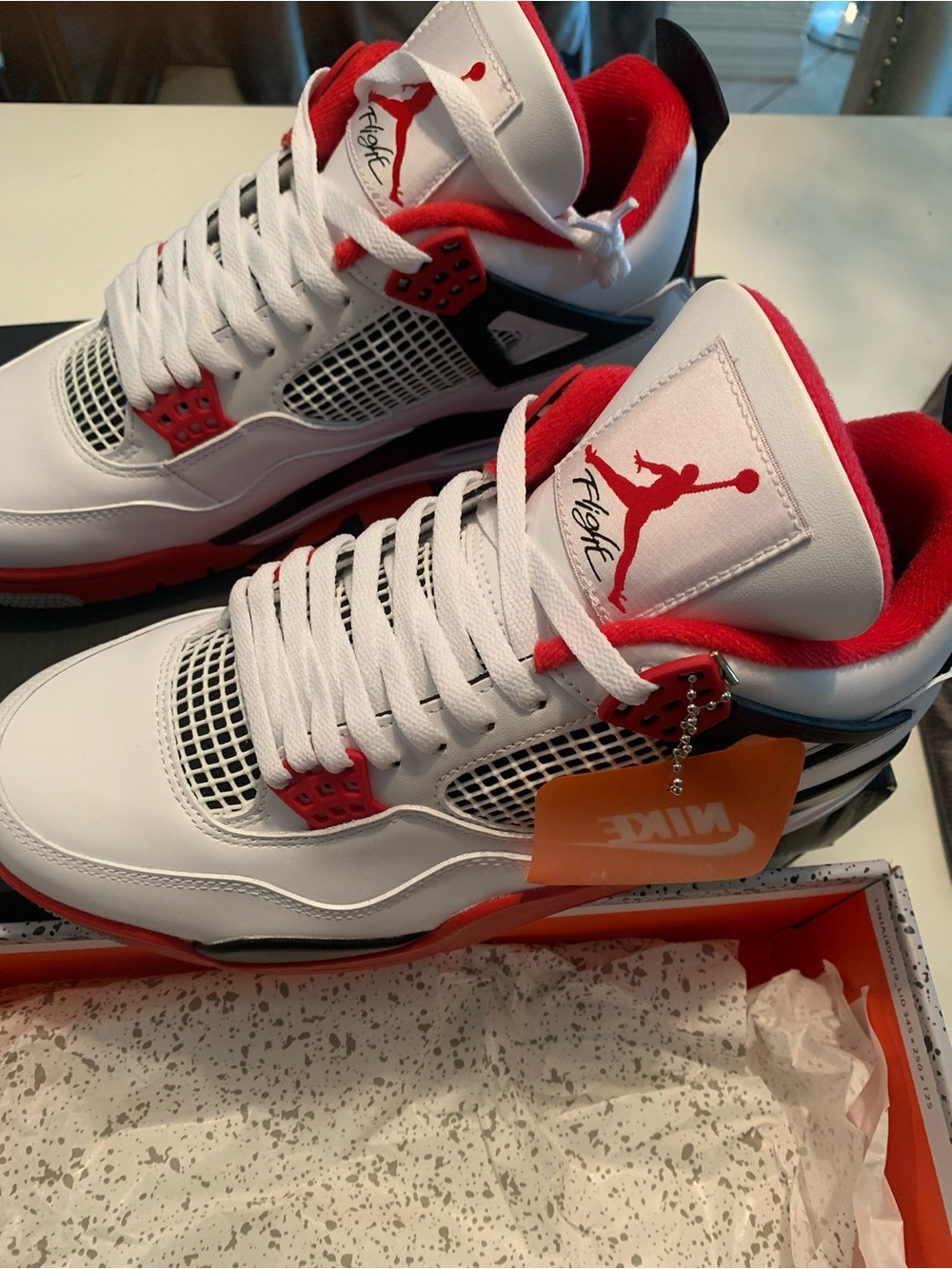 Air Jordan 4 retro new